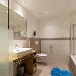 Apartmenthaus Goldeck アパート リート・イム・オーバーインタール