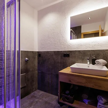 Daire Apartmenthaus Goldeck Ried im Oberinntal