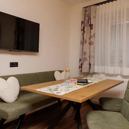 Apartmenthaus Goldeck * Ried im Oberinntal