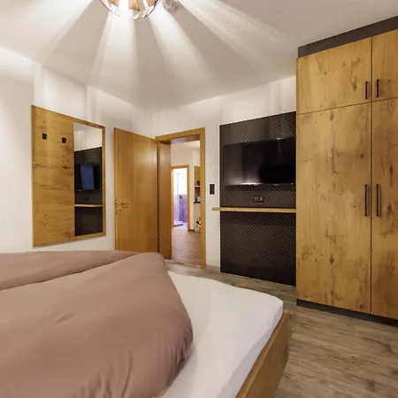 Apartmenthaus Goldeck Daire Ried im Oberinntal