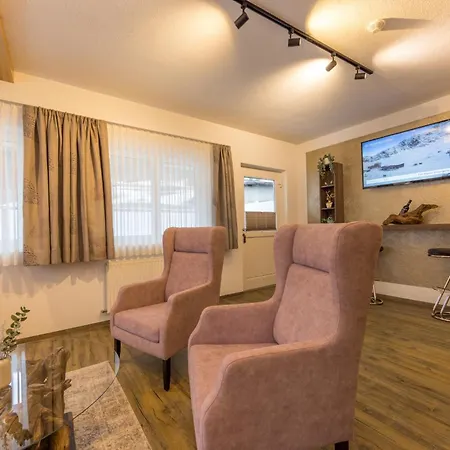 Apartmenthaus Goldeck Apartament Ried im Oberinntal