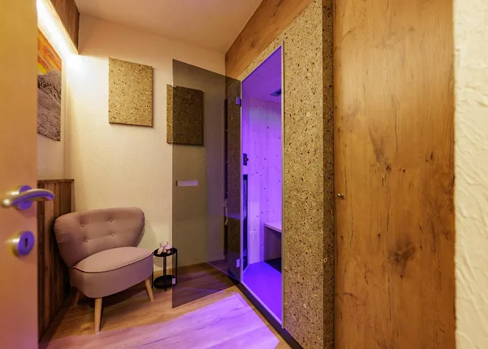 Apartmenthaus Goldeck Apartament Ried im Oberinntal