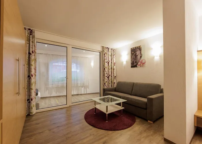 Apartmenthaus Goldeck Ried im Oberinntal