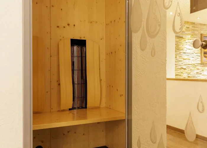 Apartmenthaus Goldeck Apartament Ried im Oberinntal