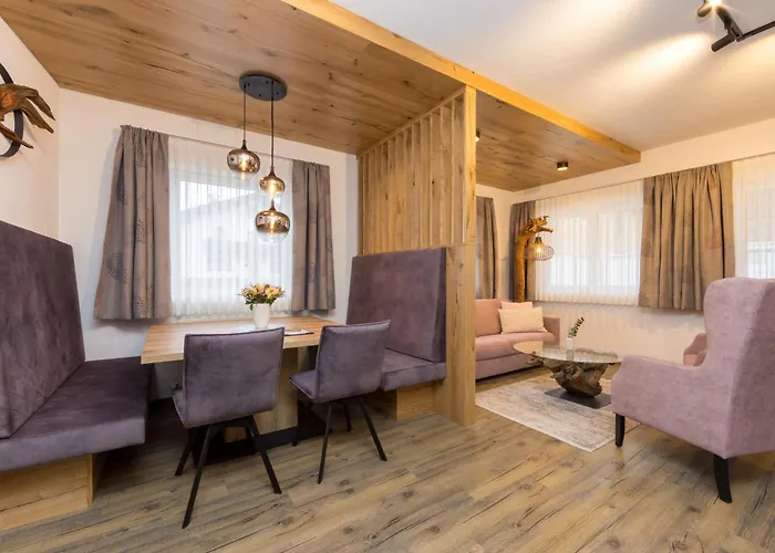 Apartmenthaus Goldeck * Ried im Oberinntal